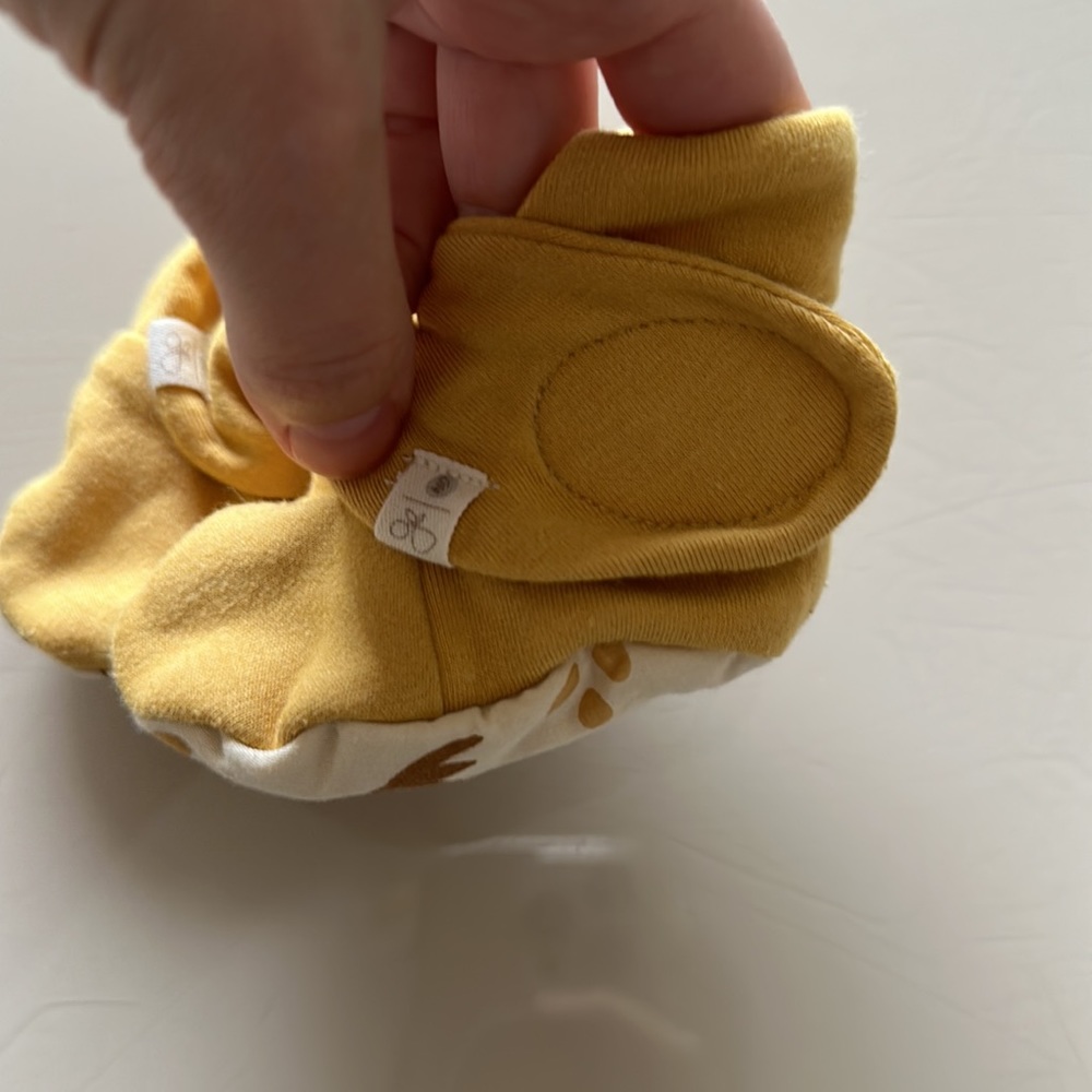 Goumi Boots Infant Baby Booties 0-3 Months - Picture 2 of 4